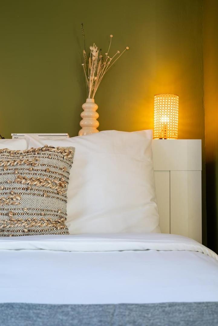 Charming One Bedroom Station