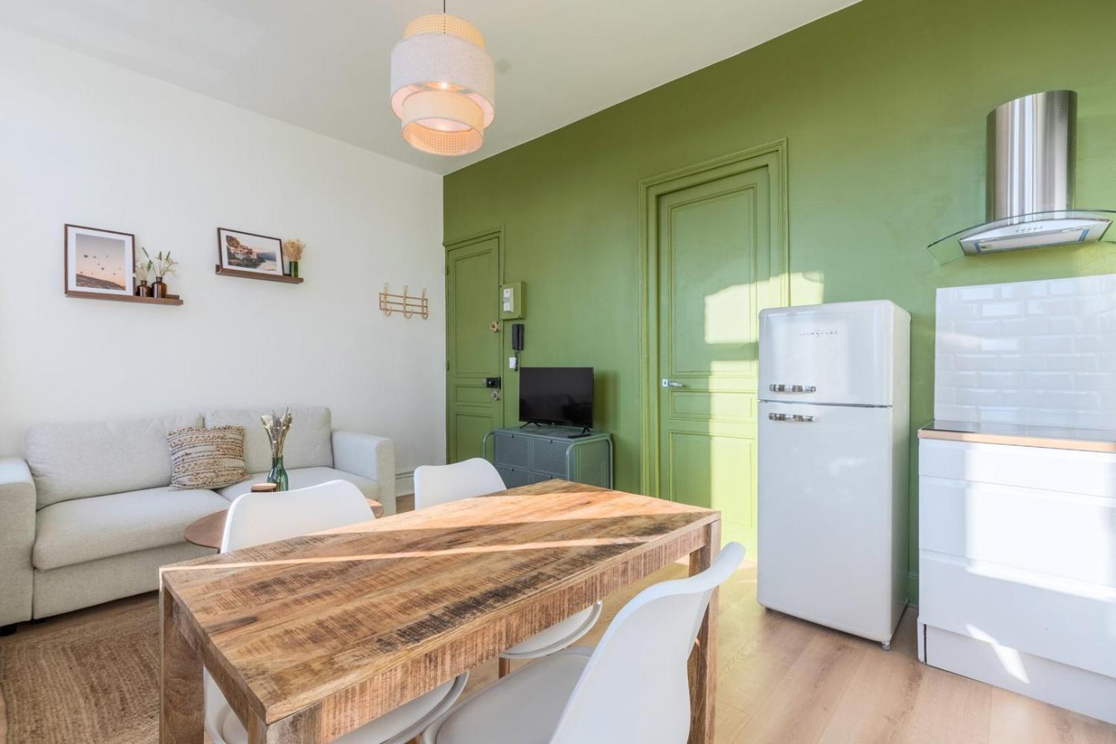 Charming One Bedroom Station